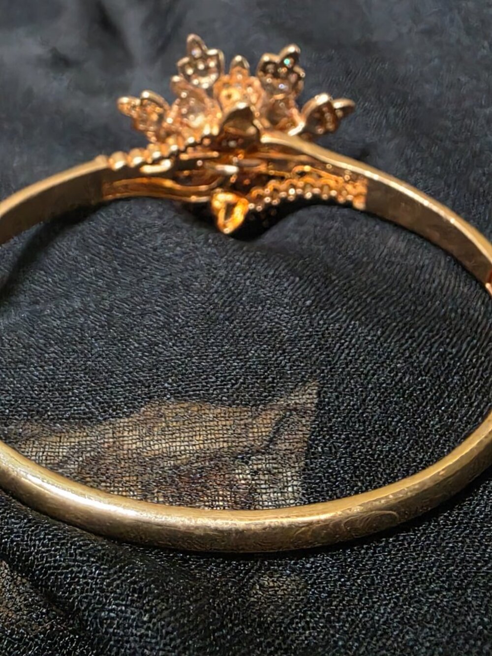 NWOT-Rose tone bangle - Picture 4 of 4